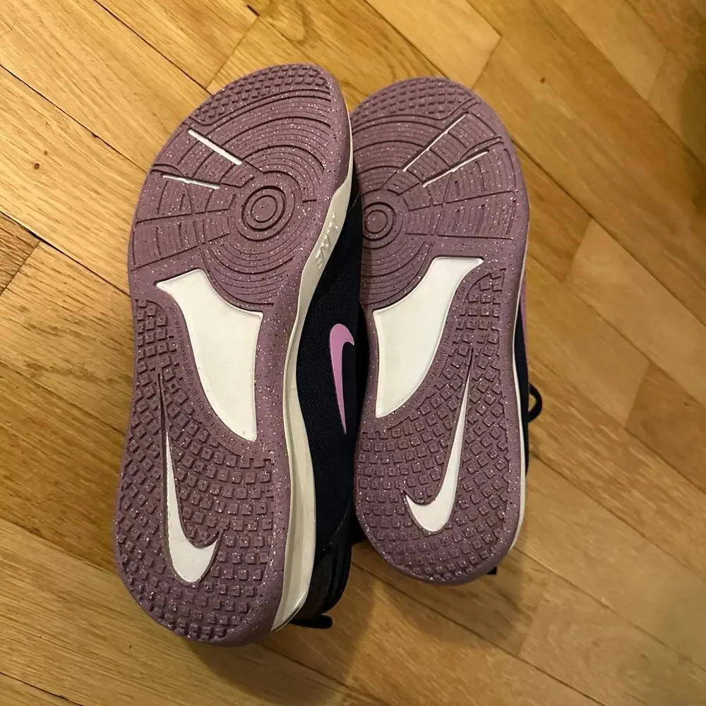 Nike Omni Multi-Court 'Obsidian Rush Fuchsia